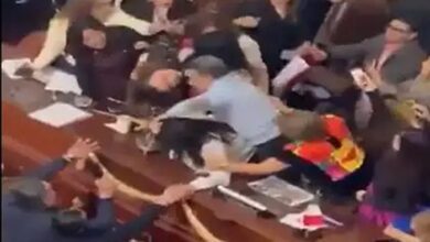 Chaos inside mexico city congress