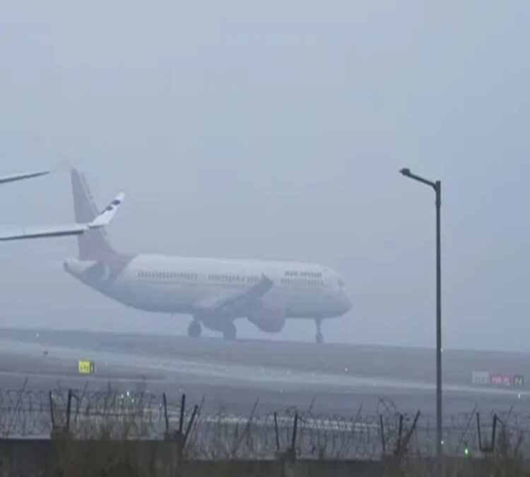 Delhi air travel alert