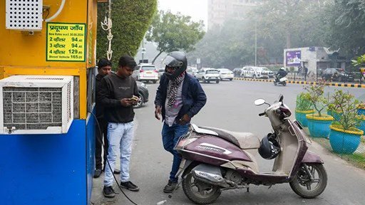 Delhi 'no puc, no fuel' drive