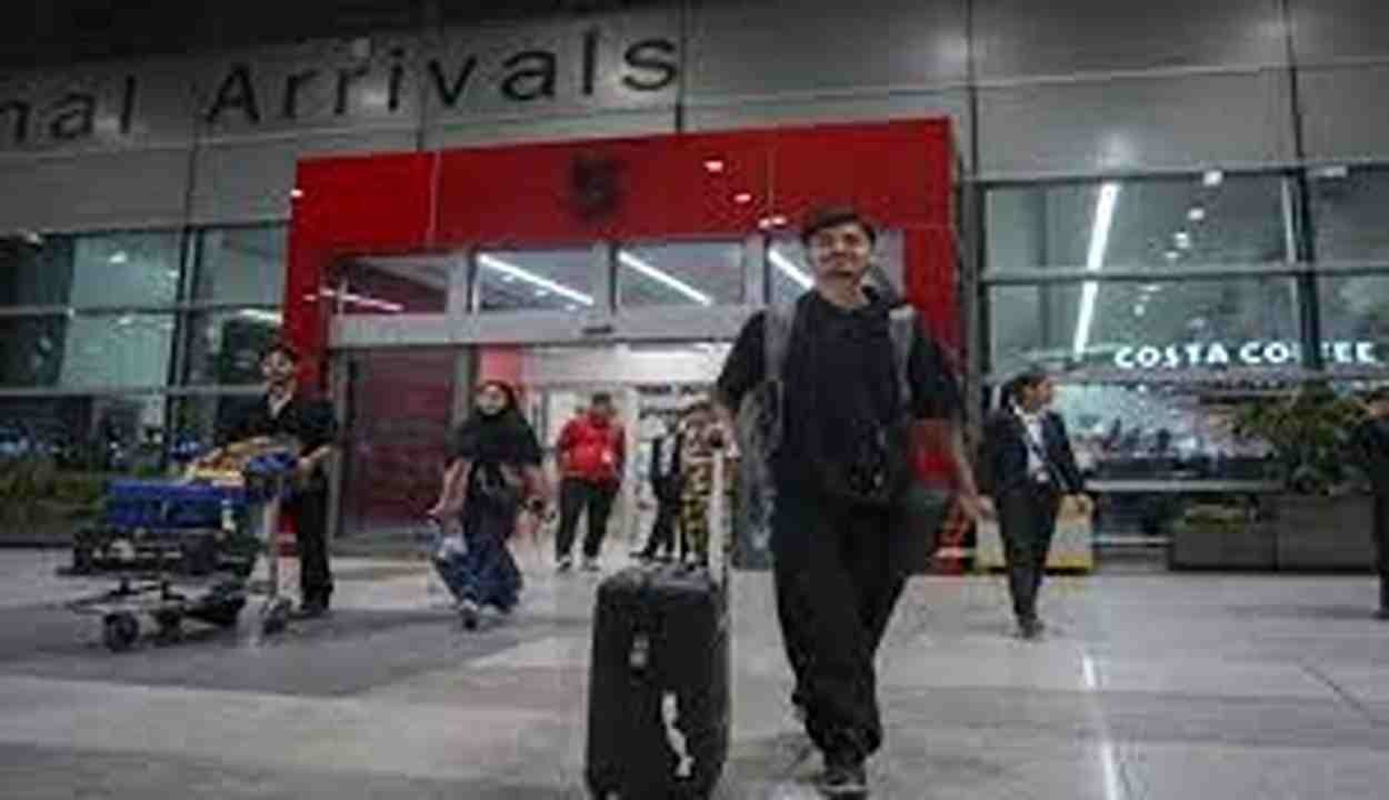 Safe return amid uncertainty