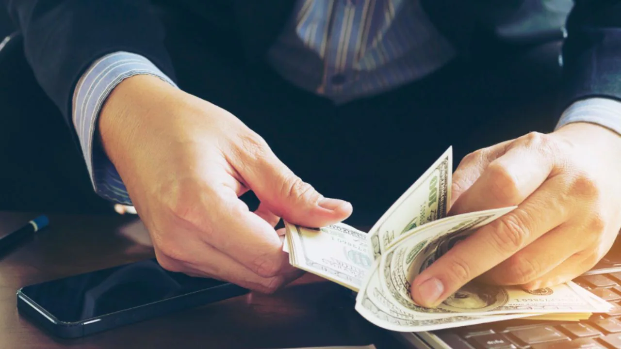 Vastu tips for debt relief