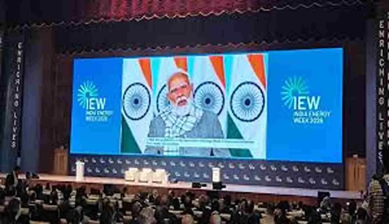 Airport: snowfall forces widespread flight cancellations at srinagar international