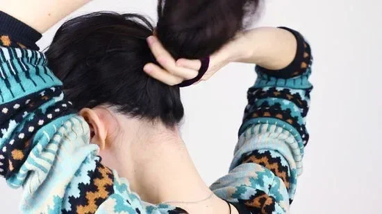 Hair care tips: should you tie your hair or leave it open while sleeping