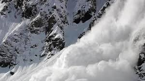 Kashmir weather: freezing nights as avalanche alerts issued in higher regions