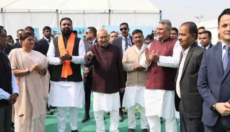 Nitish kumar : launches ₹391 crore development projects during samriddhi yatra in madhubani