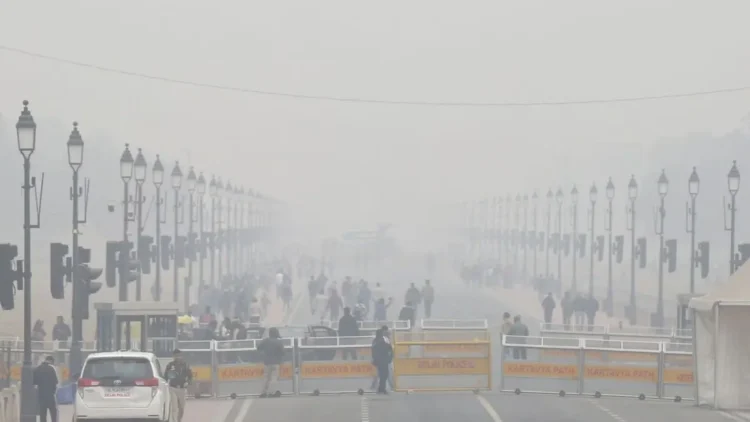 Delhi air quality stays poor as foggy weather persists this week