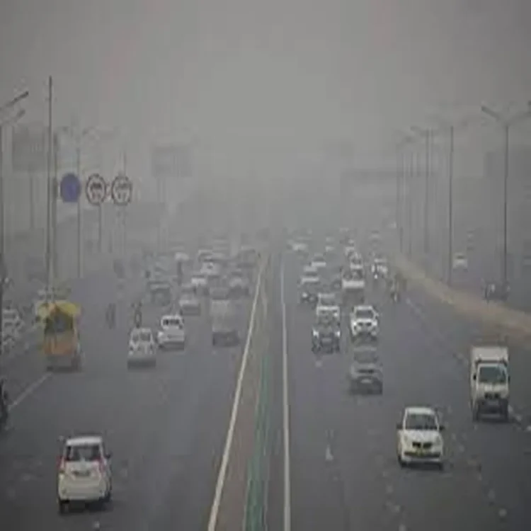Air pollution delhi february warmth
