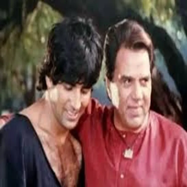 Akshay kumar remembers dharmendra inspiration