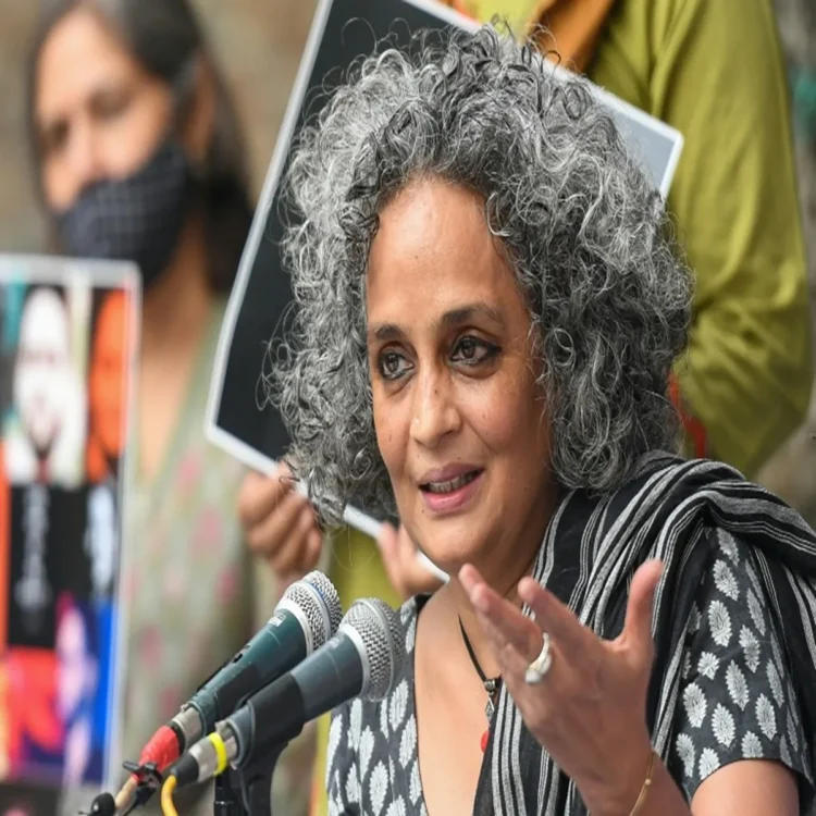 Arundhati roy berlin festival exit