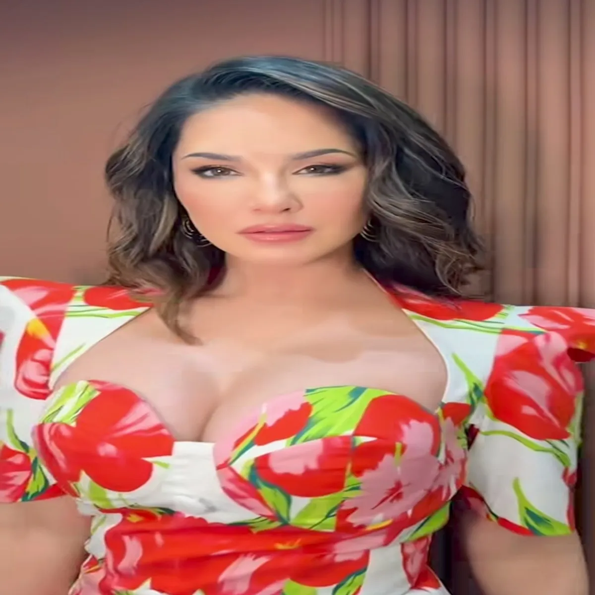 Bollywood sunny leone reflects silence kennedy