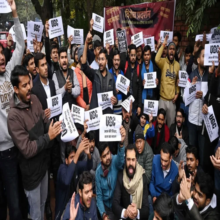 Campus protest du gathering ban