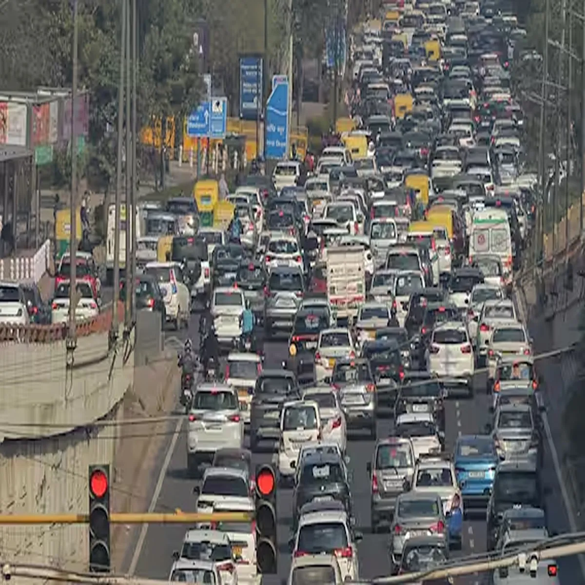 Traffic delhi enforces special road plan