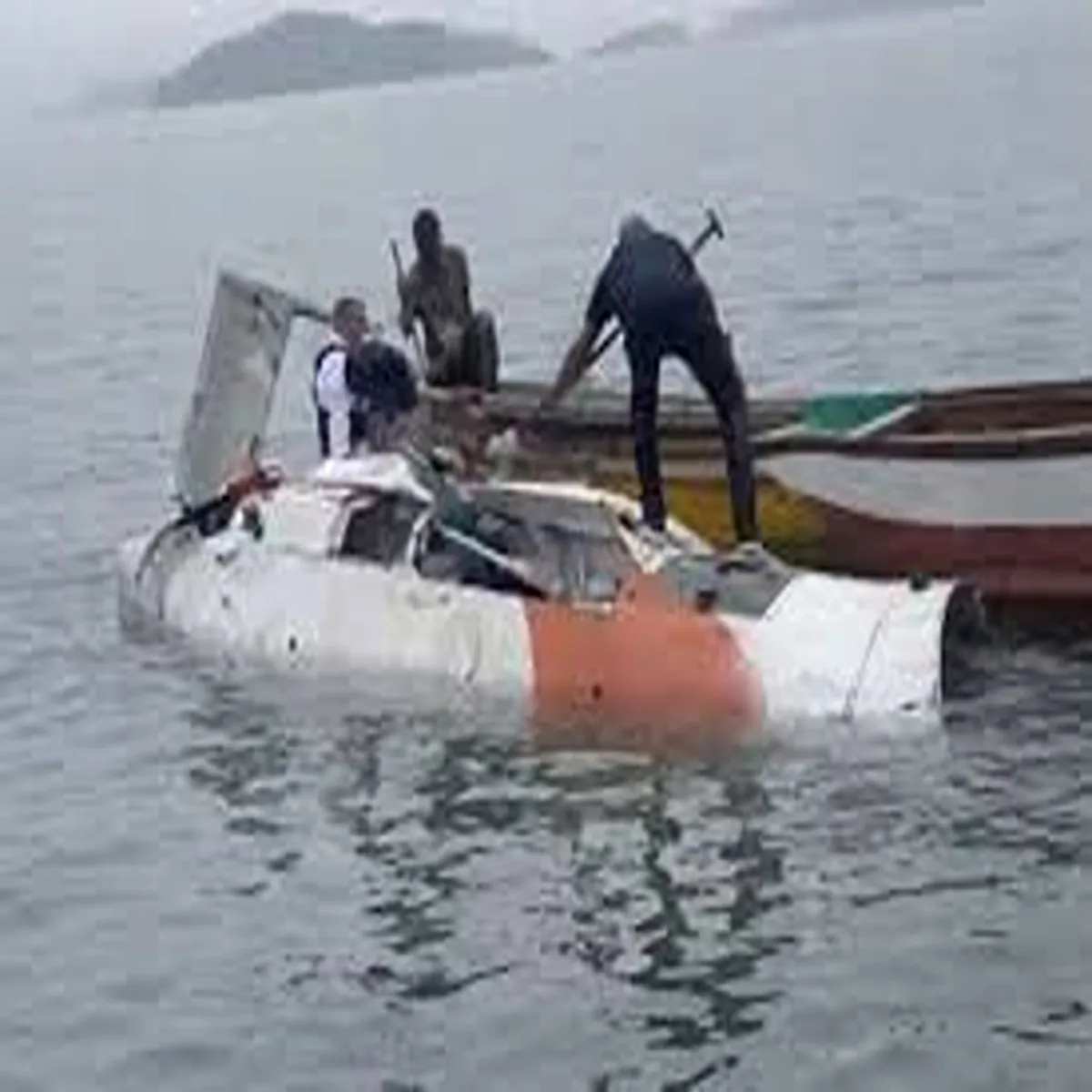 Helicopter crash seven rescued after sea