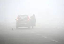 Airquality - – - dense - fog - disrupts - delhi-ncr - pollution - levels