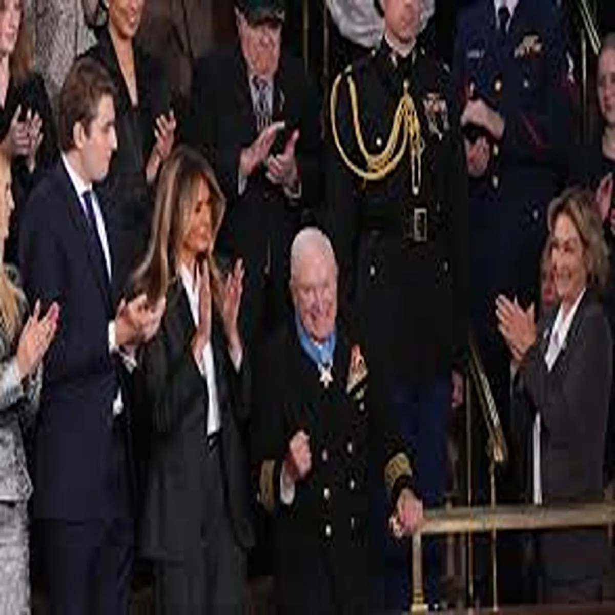 Medal honor trump recognize three soldiers