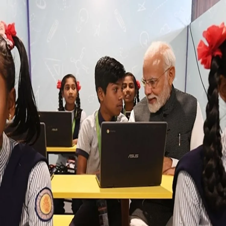 Modi advises students smart internet use