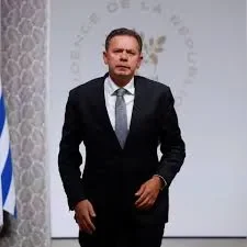 Portugal - – - government - unveils - €2. 5 - billion - aid - plan