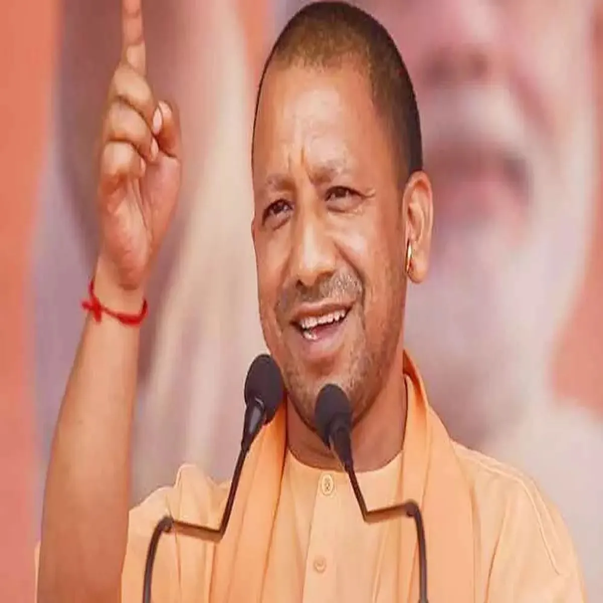 Pulwama yogi adityanath pays tribute martyred