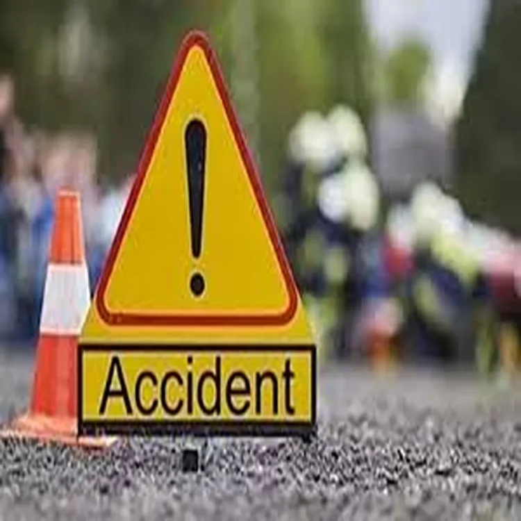 Road accident farrukhabad crash