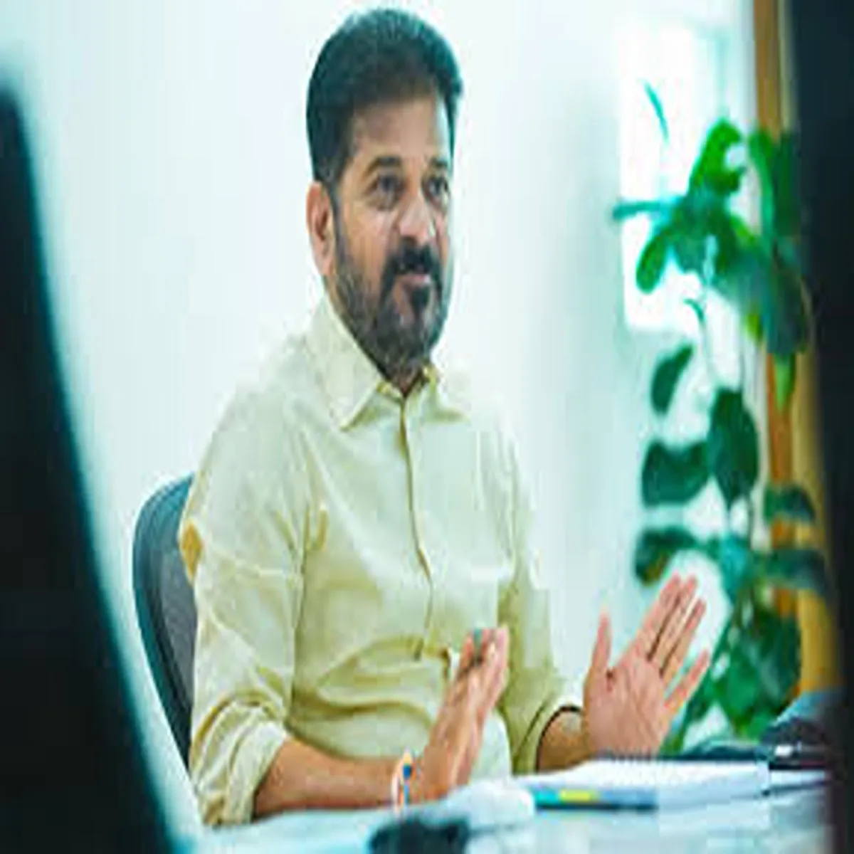 Education telangana government launch 100 model