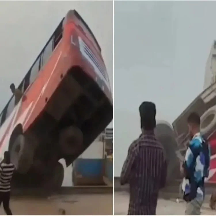 Bangladesh bus padma river accident