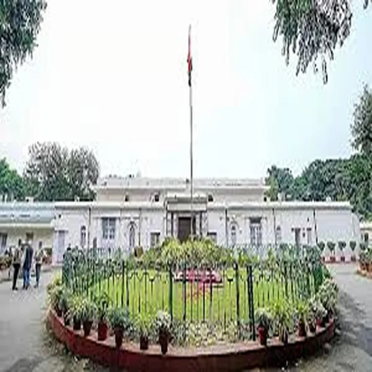 Congress office eviction relief