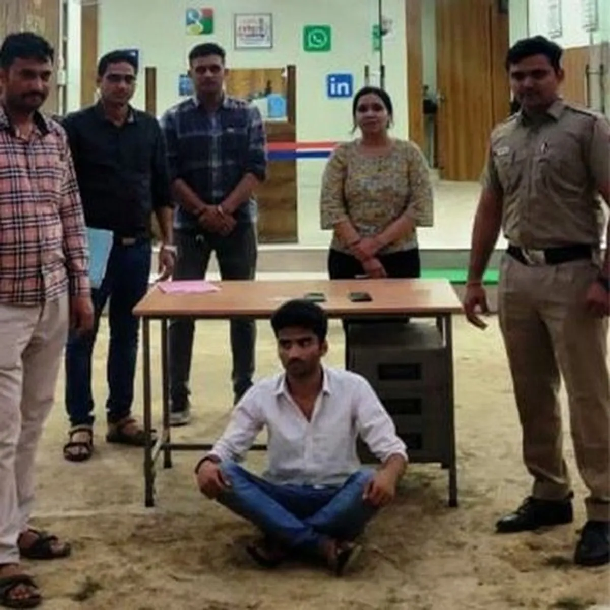 Cybercrime delhi police arrest man behind