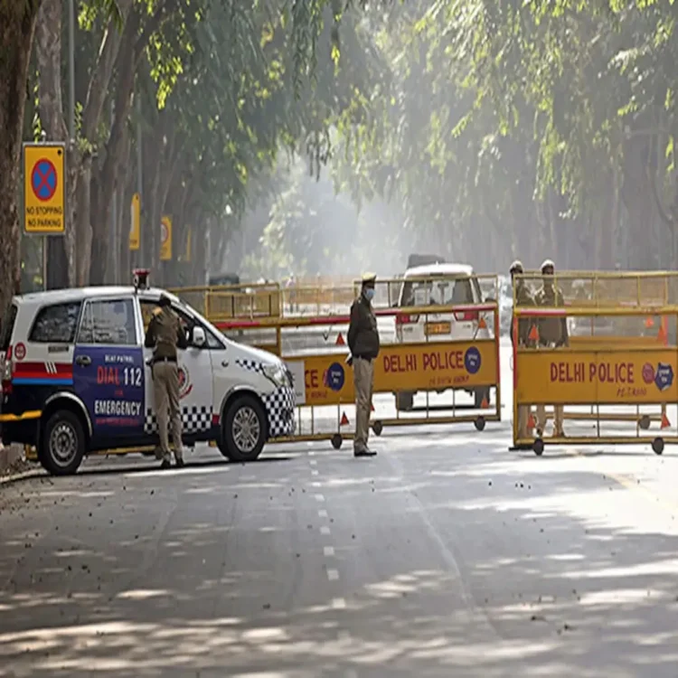 Delhi police hoax email arrest