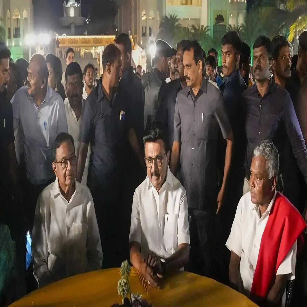 Elections dmk moves finalise seat talks