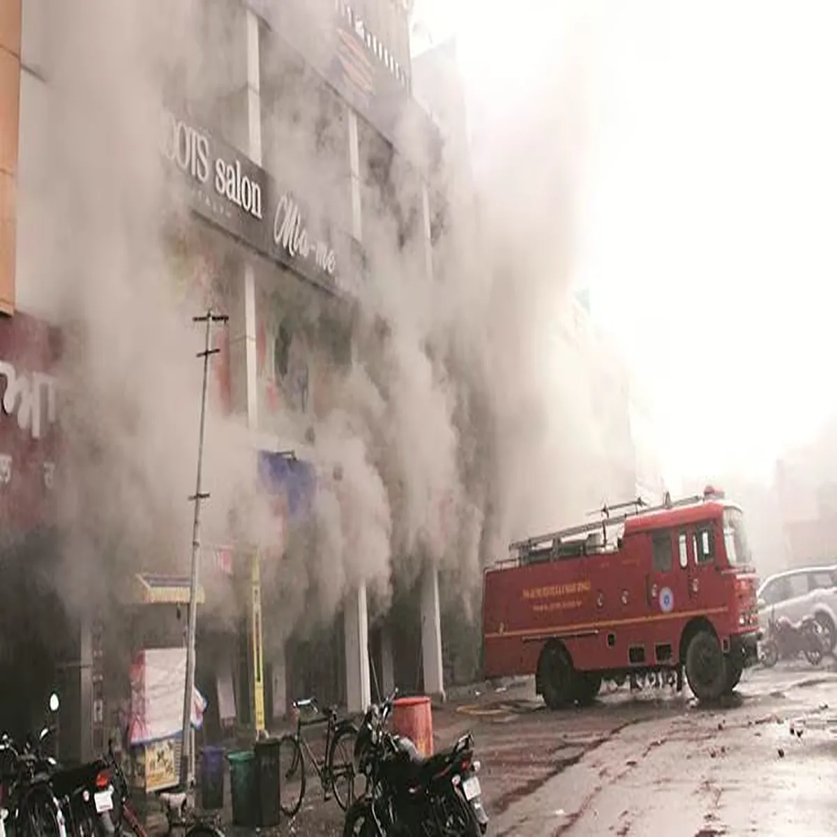 Fireincident massive blaze engulfs vishal mega