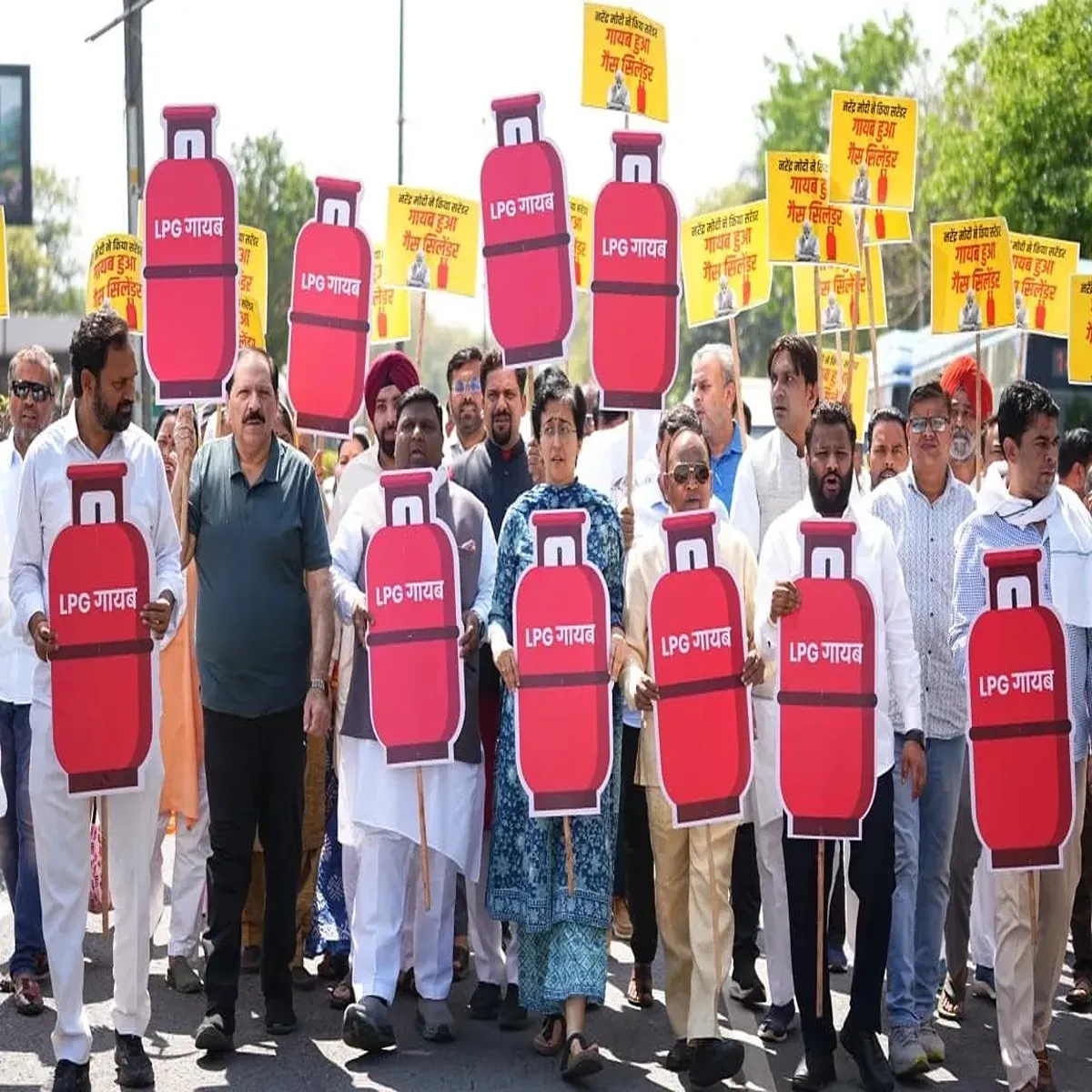 Gascrisis suspended aap mlas intensify protest