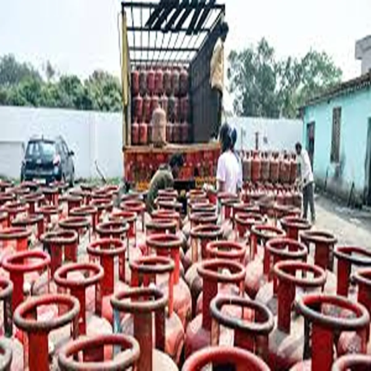 Lpg kerala moves address non domestic