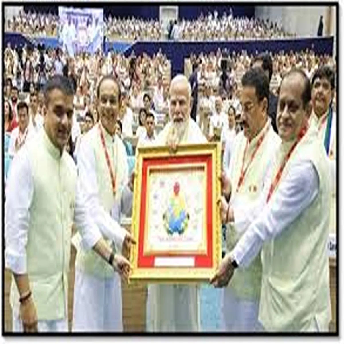 Mahavirjayanti modi extends greetings highlights jain