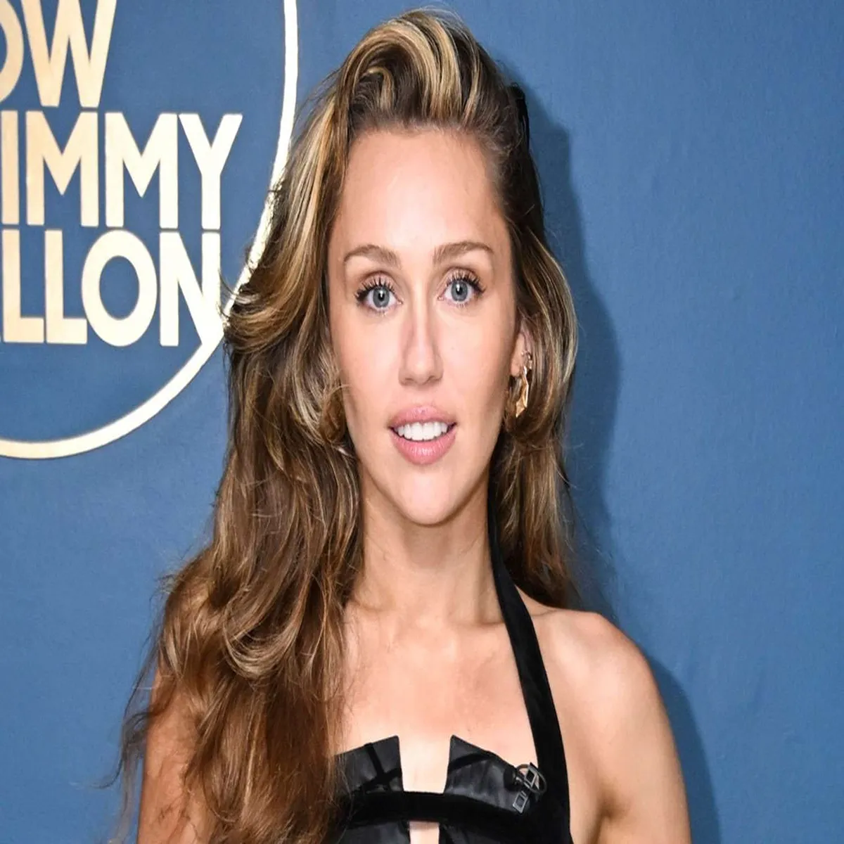 Entertainment miley cyrus reflects early fame