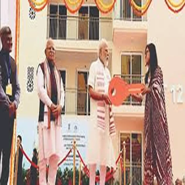 Modi delhi government housing redevelopment