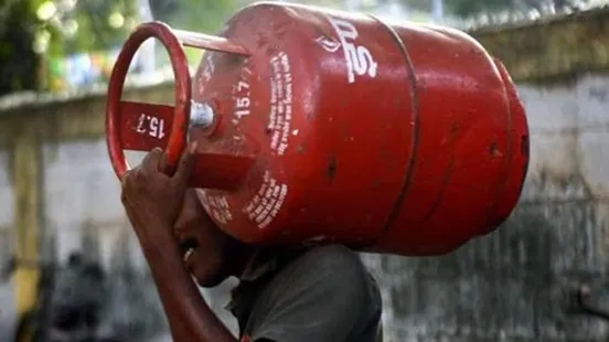 Mumbai hotels gas shortage crisis