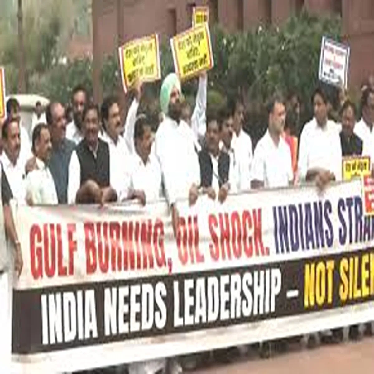 Parliament opposition leaders protest demanding debate