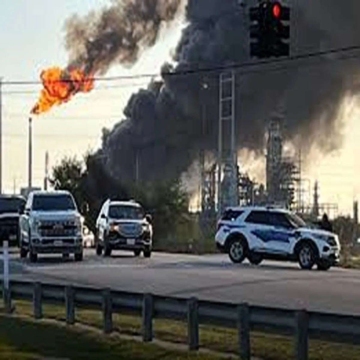 Refinery explosion fire trigger emergency alert
