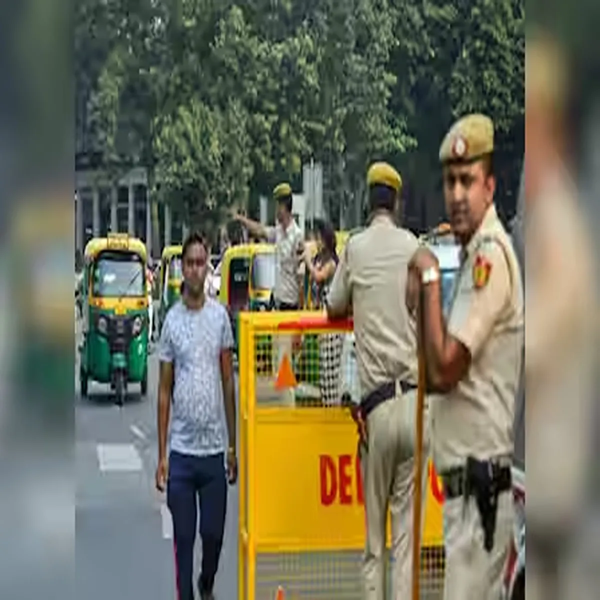 Roadsafety drunk driving check turns violent