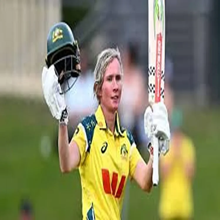 Sophie devine mooney hundred auction record