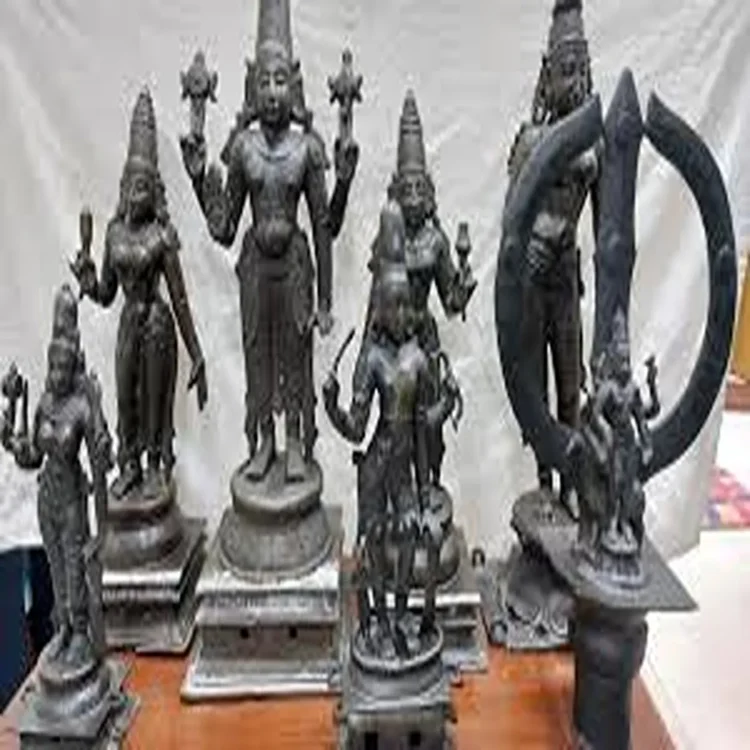 Stolen temple sculptures return india
