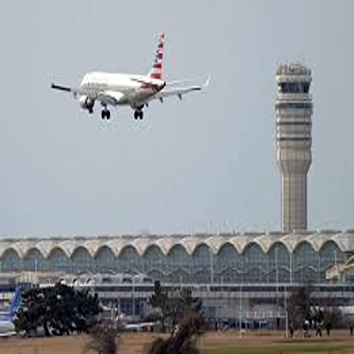 Airtravel chemical smell incident disrupts flights