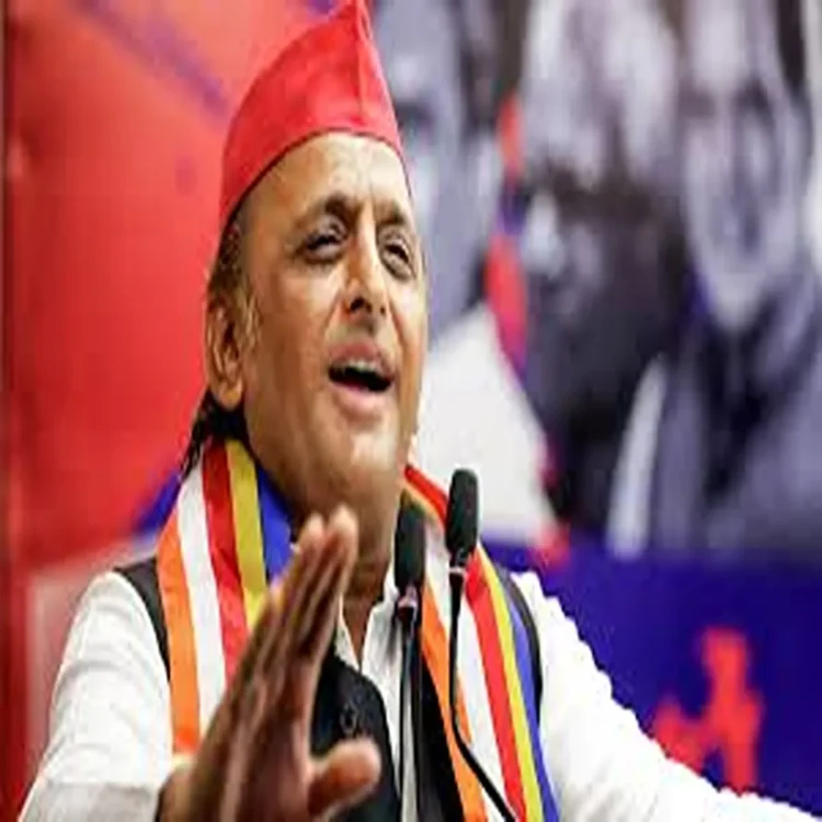 Akhilesh yadav slams modi women reservation