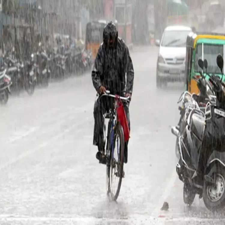 Chennai intermittent rain low pressure
