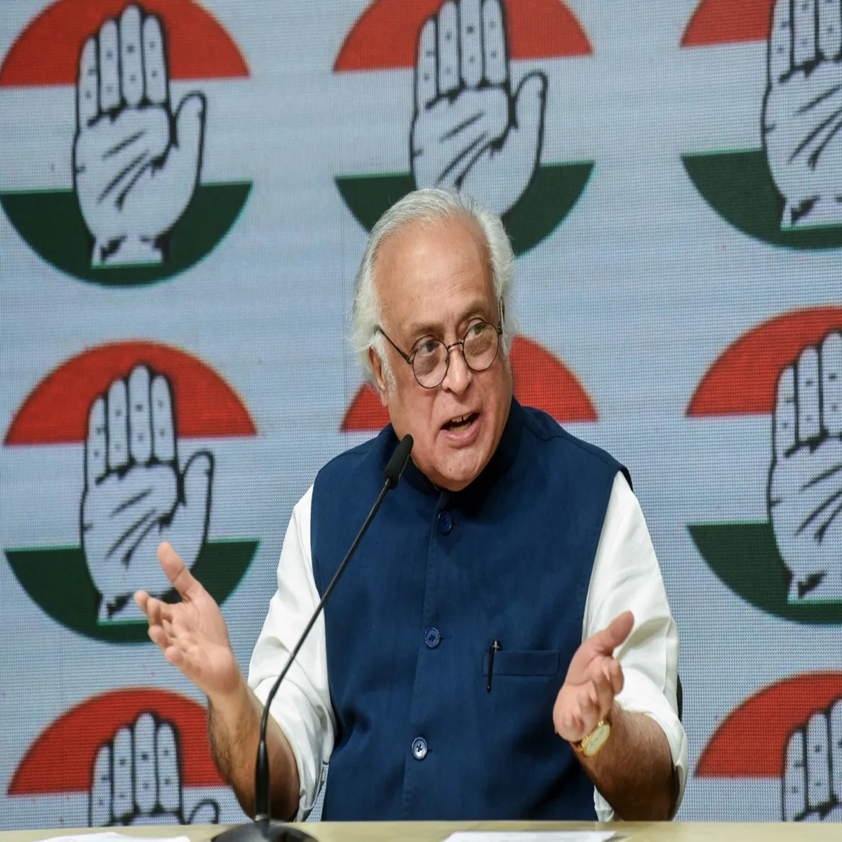 Security congress questions government foreign policy