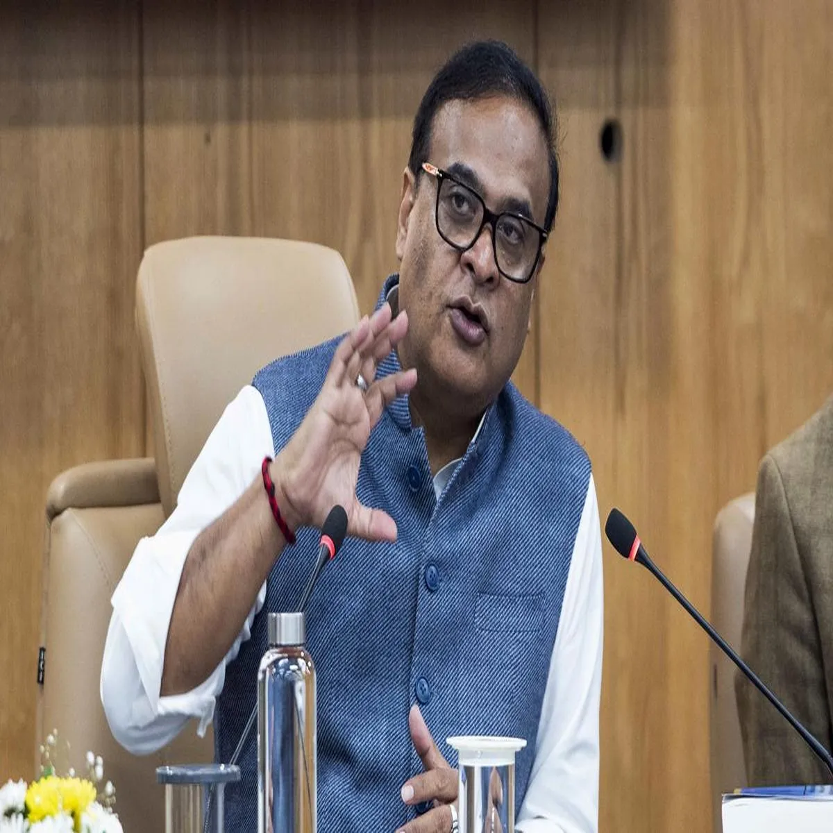 Newspolitics congress seeks probe into assam