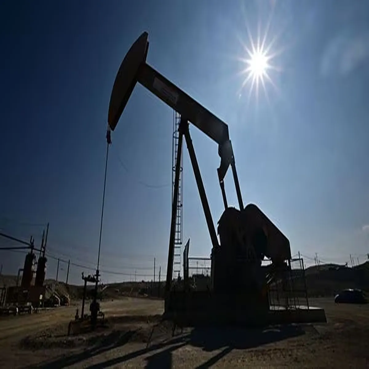 Oil crude prices surge strait tensions