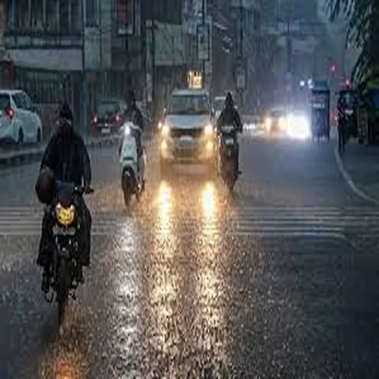 Delhi light rain relief temperature dip