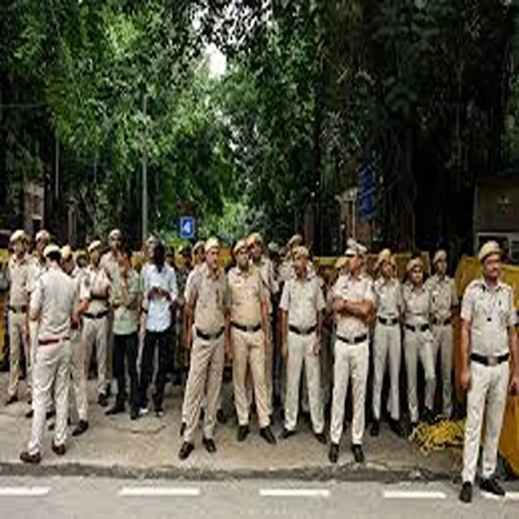 Delhi police fake parts bust