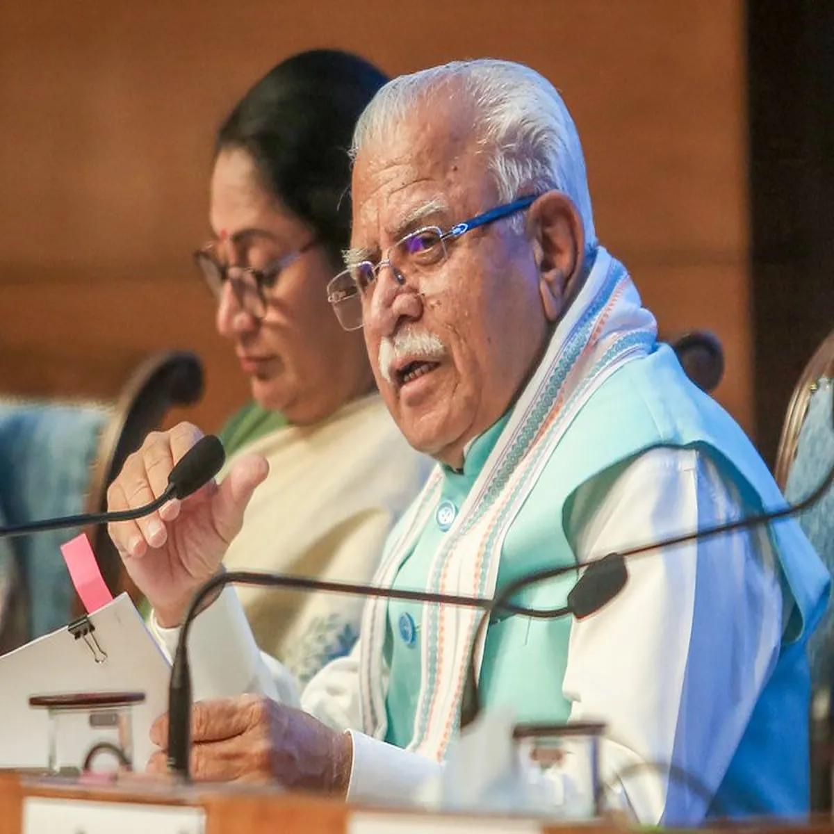 Housing delhi cabinet welcomes move regularise